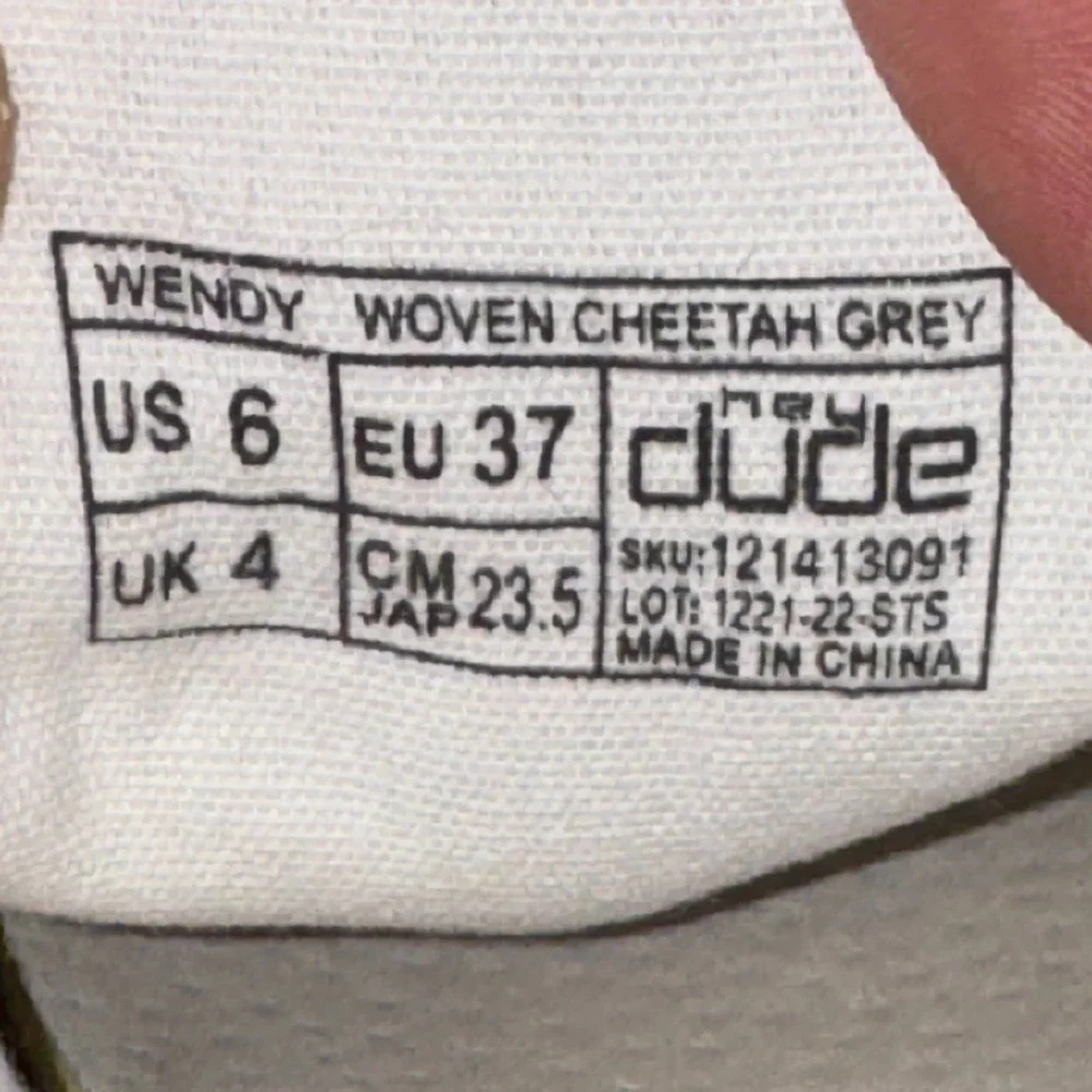 Hey Dude Wendy Cheetah Grey Woven Slip‎ On Shoes Women's Size 6 Lightweight EUC